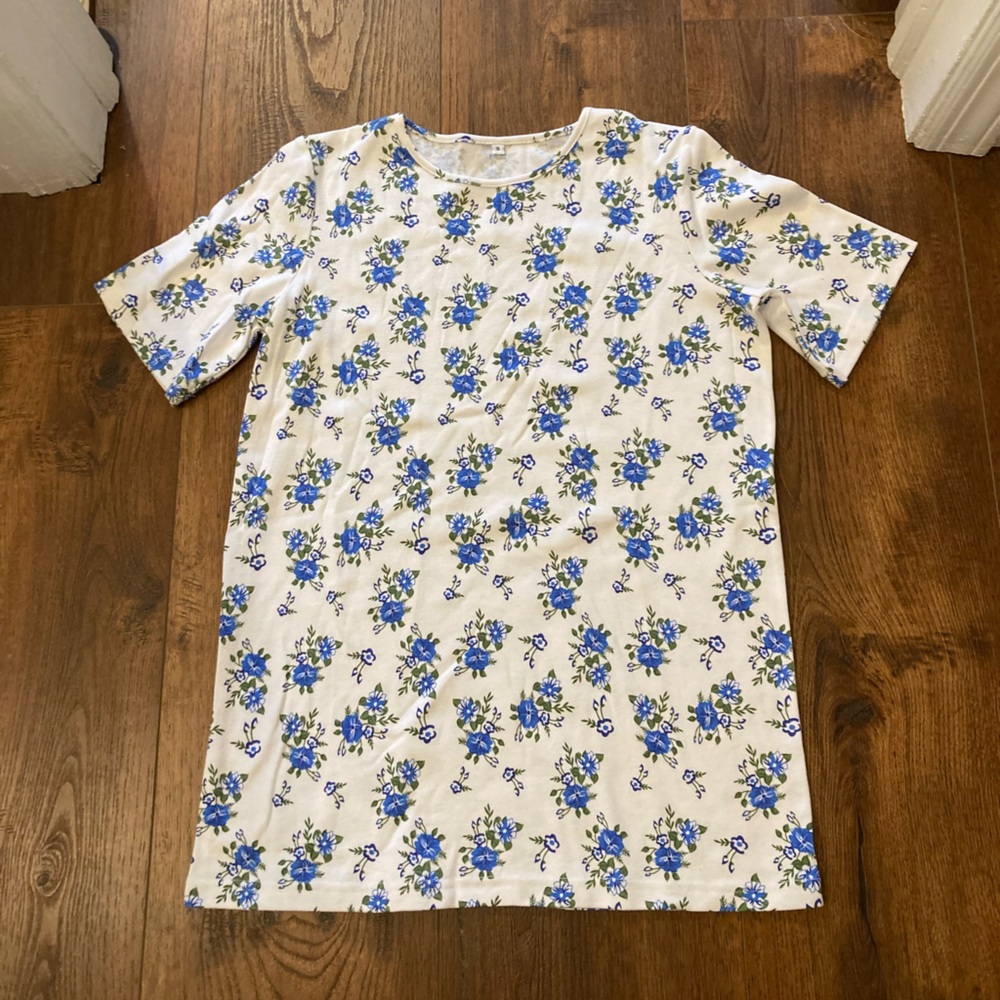 womens cotton printed tee size small